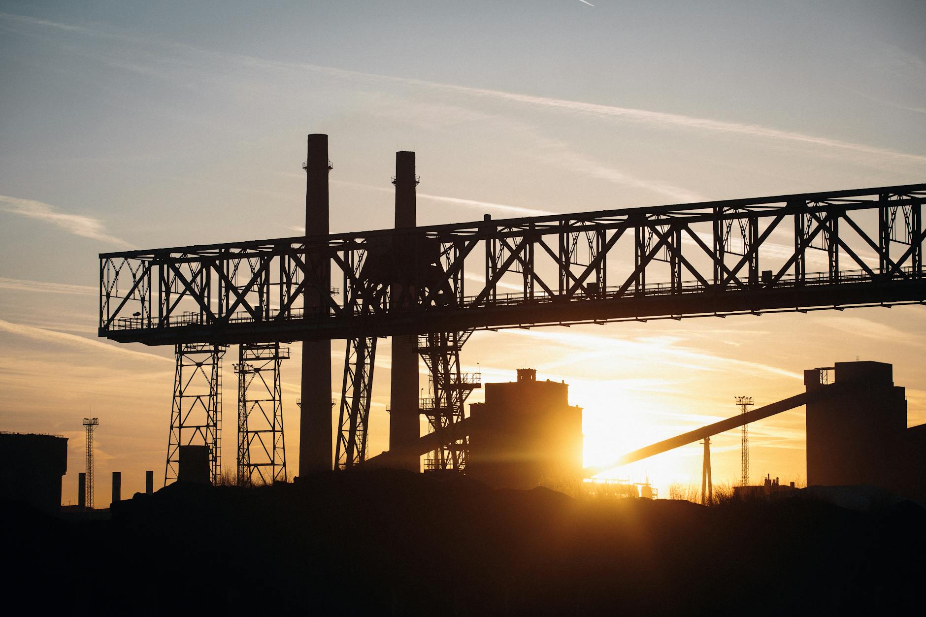 중동 리스크 속 유가 안정화 전략: 대체 원유 확보와 미국의 역할